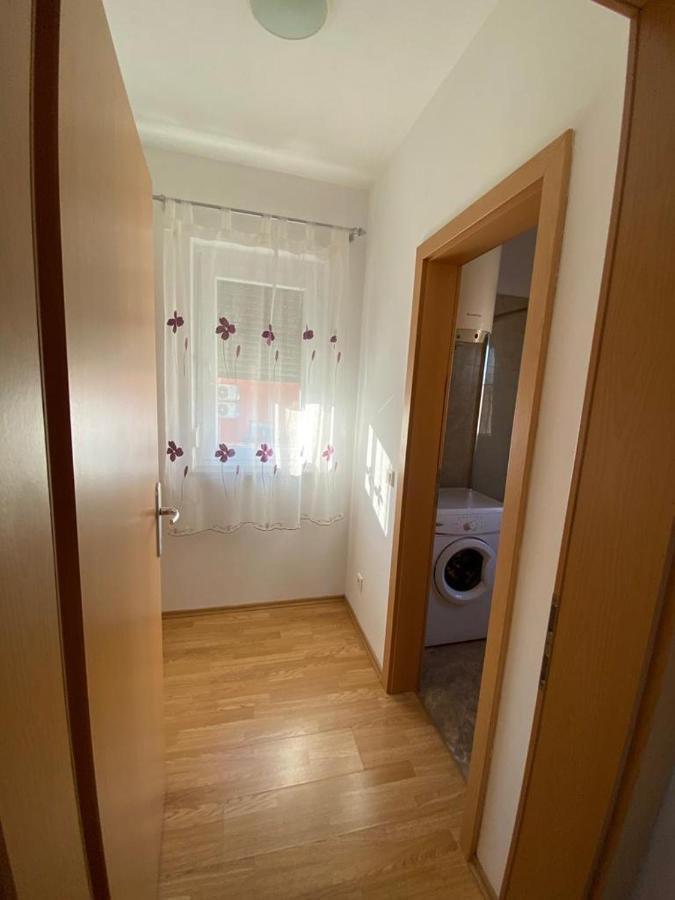 Apartments Ivana With The Pool Rovinjsko Selo Zewnętrze zdjęcie