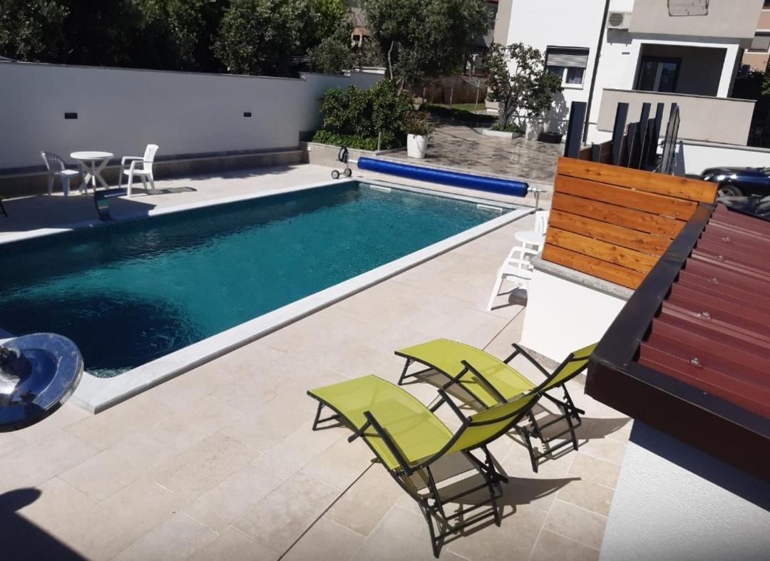 Apartments Ivana With The Pool Rovinjsko Selo Zewnętrze zdjęcie